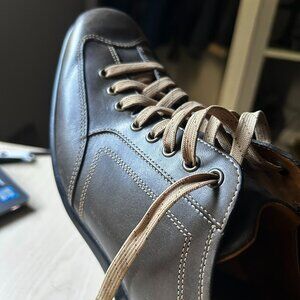 Cole Haan casual dress shoes with Nike air sole, Size 9